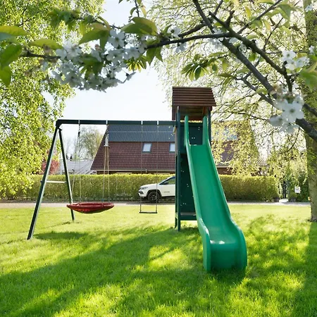 Feriendoppelhaus Sommer 公寓 *