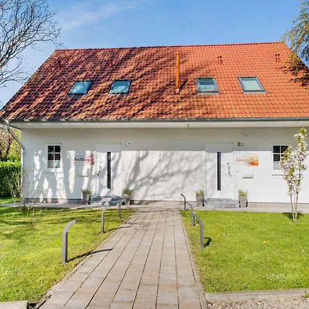 Feriendoppelhaus Sommer 公寓