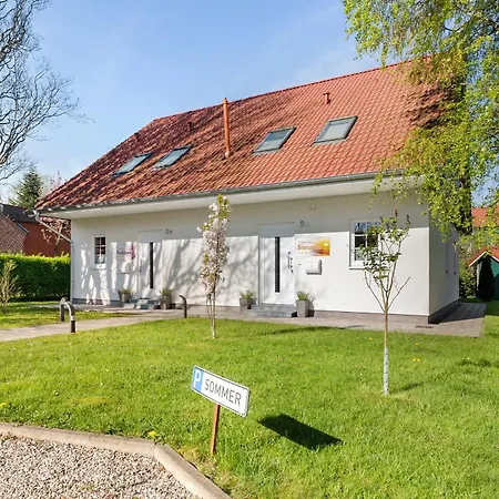 Feriendoppelhaus Sommer Apartment Stakendorf